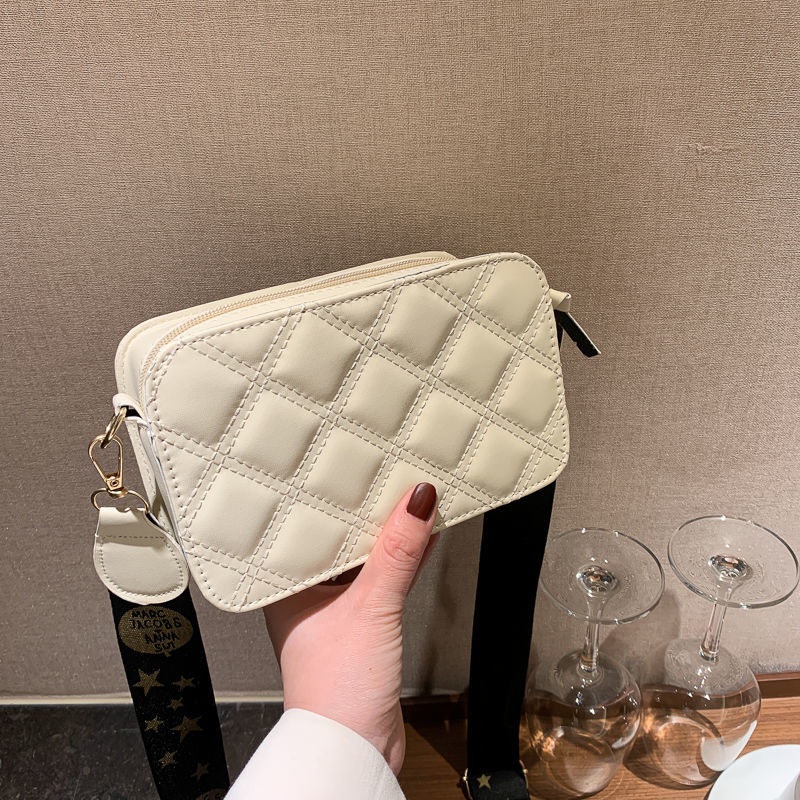 Túi Xách Thiết Kế Mới Cao Cấp Thời Trang 2022 Dành Cho Nữ