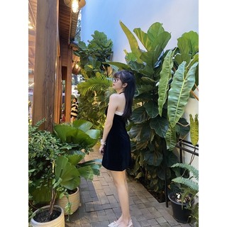 Đầm Nhung Cổ Yếm
