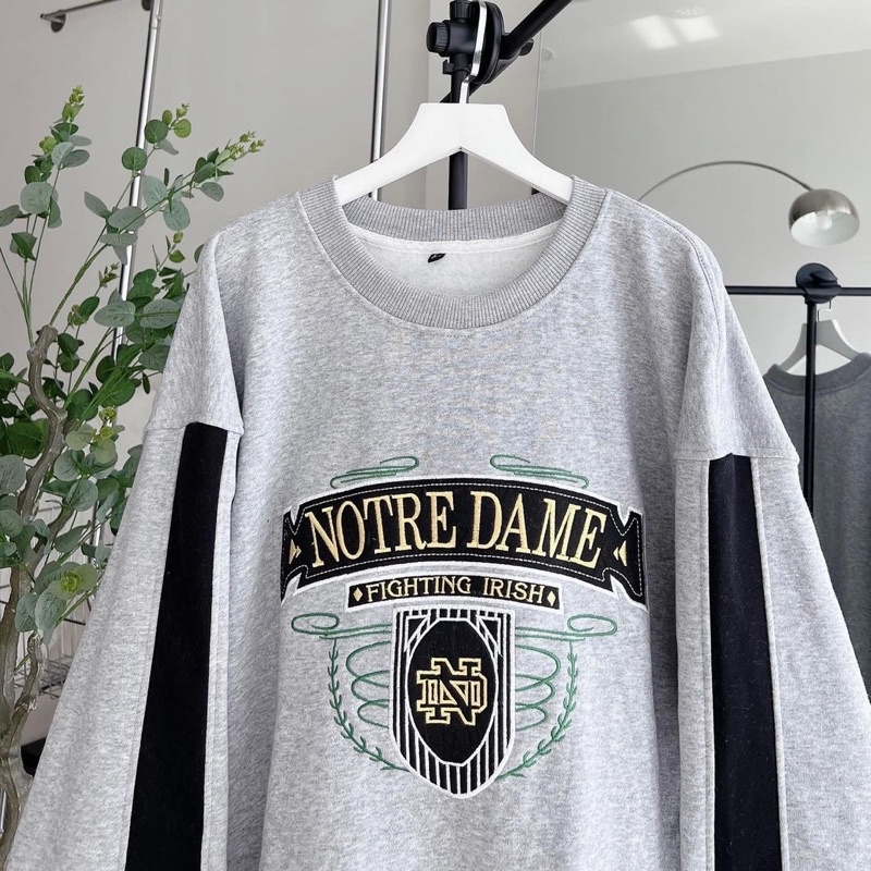Áo Sweater Chữ Thêu Nỉ Bông Form Rộng NotreDame Unisex 2TCLOTHES