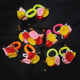 Một cặp thun cột tóc 3 bông hoa cho bé yêu (Màu ngẫu nhiên)