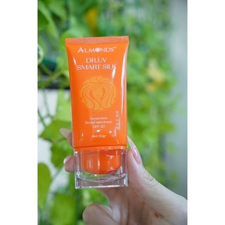 Kem chống nắng 3 tầng, chống uva, uvb, ánh sáng xanh, makeup, kìm dầu almonds