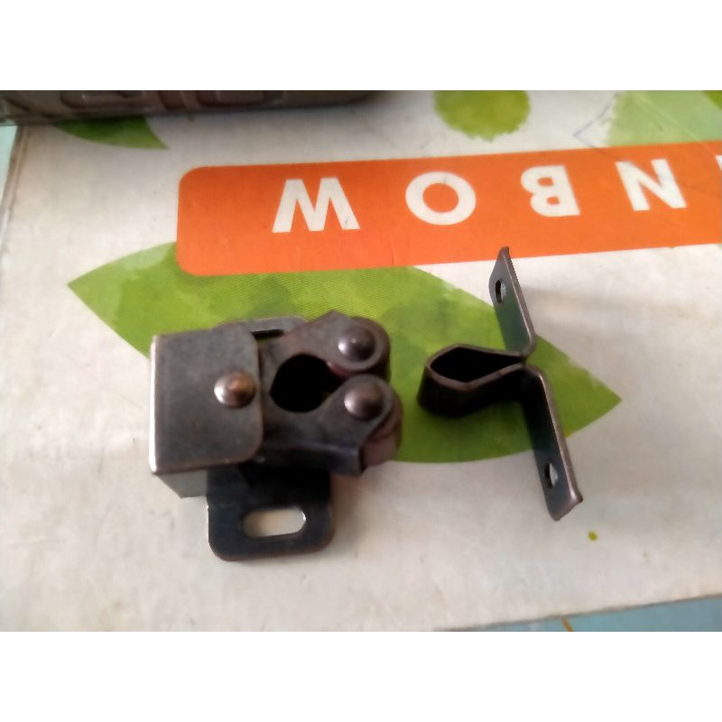 Hít từ đồng chốt sập nâu