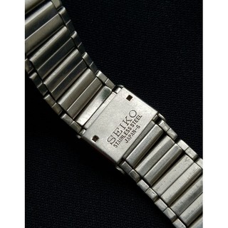 Đồng hồ nam Seiko pin