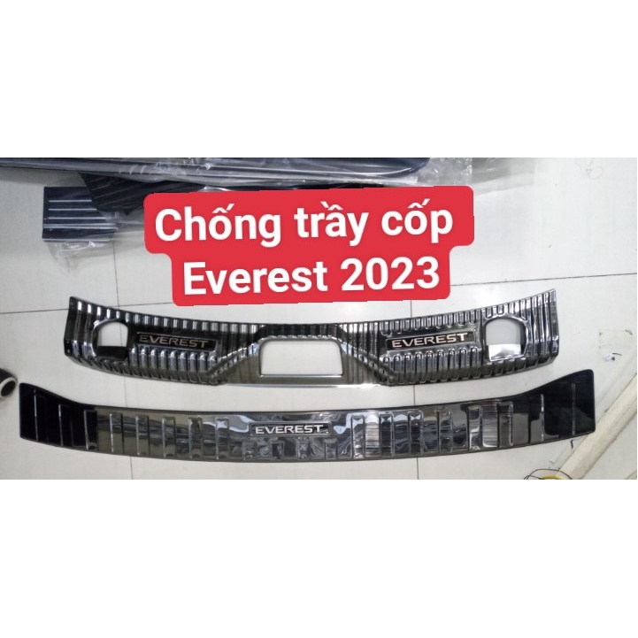 Tổng Hợp Phụ Kiện Xe Ford Everest 2023 Form Mới, Ốp Tay Hõm, Vè Mưa, Ốp Gương, Ốp Bậc Chân Và Nhiều Phụ KIện Khác