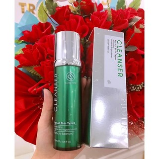 sữa rửa mặt cleanser LURCINN