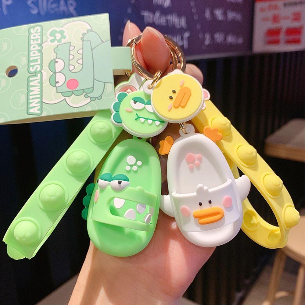 Móc Khóa Hình Đôi Giày 3D Dễ Thương REBUY1