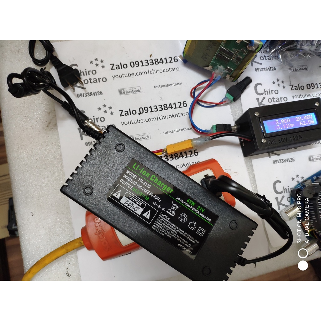 Adapter sạc pin li-ion 5S 21v 3A có quạt dùng cho bộ pin 18-21V