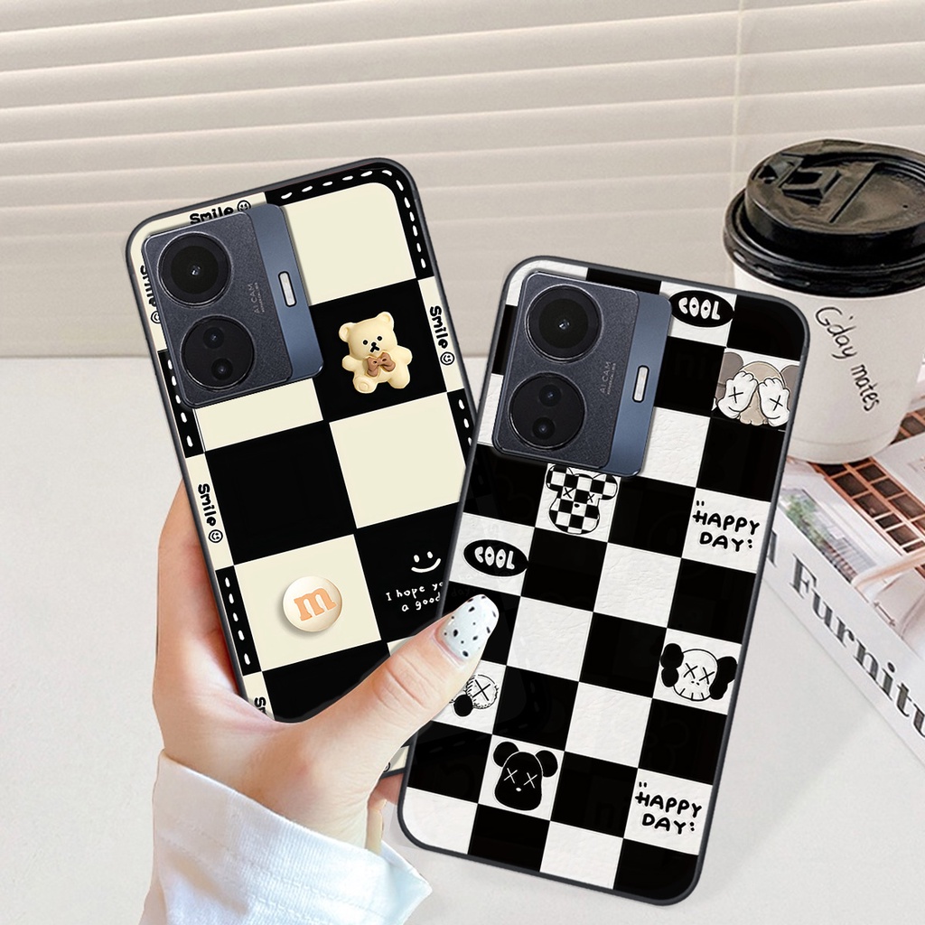 Ốp Vivo S15e / T1 5G gấu Bear rick caro vuông thời trang siêu đẹp