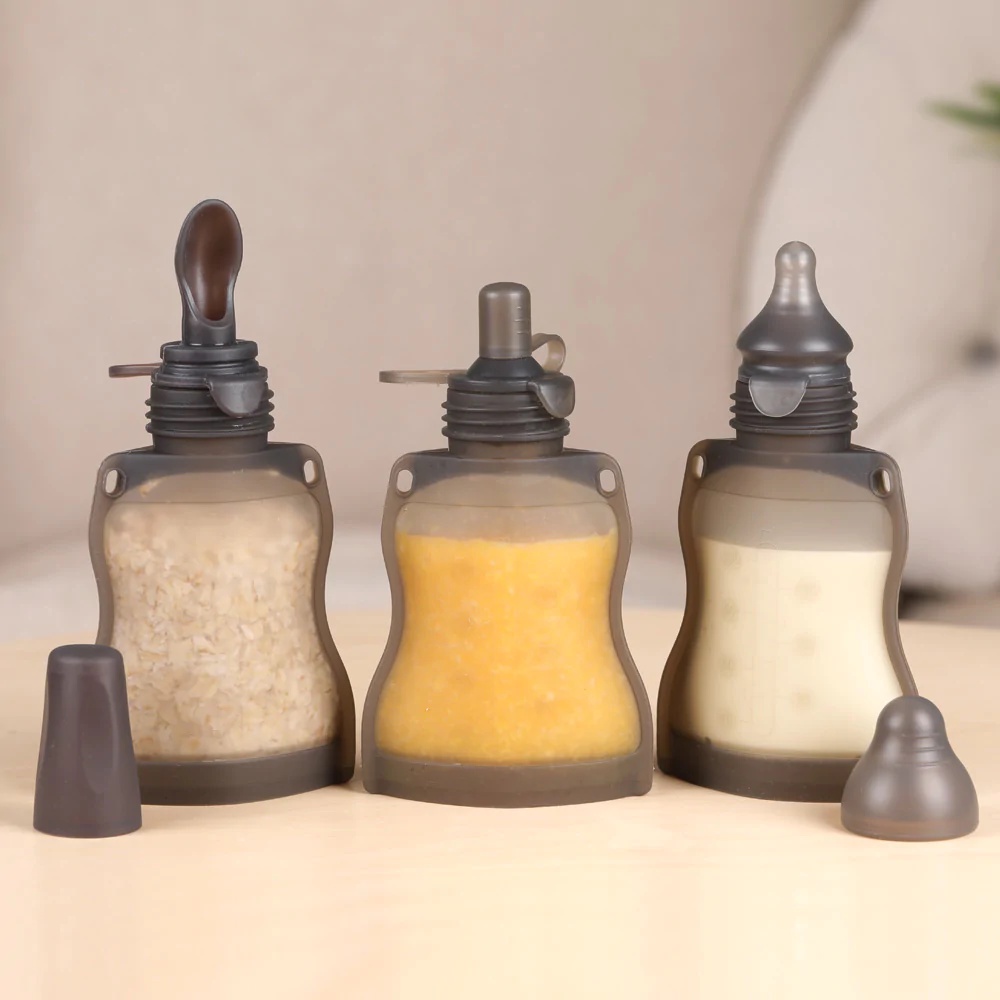 Túi Trữ Kèm Thìa Ăn Dặm Cho Bé Haakaa. Chất liệu silicone cao cấp. Không chứa BPA, PVC và phthalate