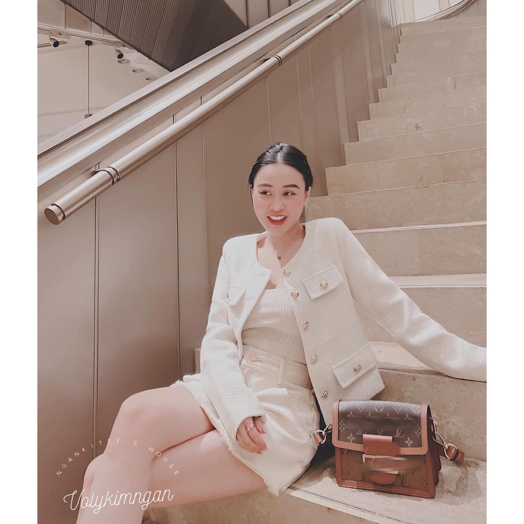 Áo khoác dạ color nút vàng