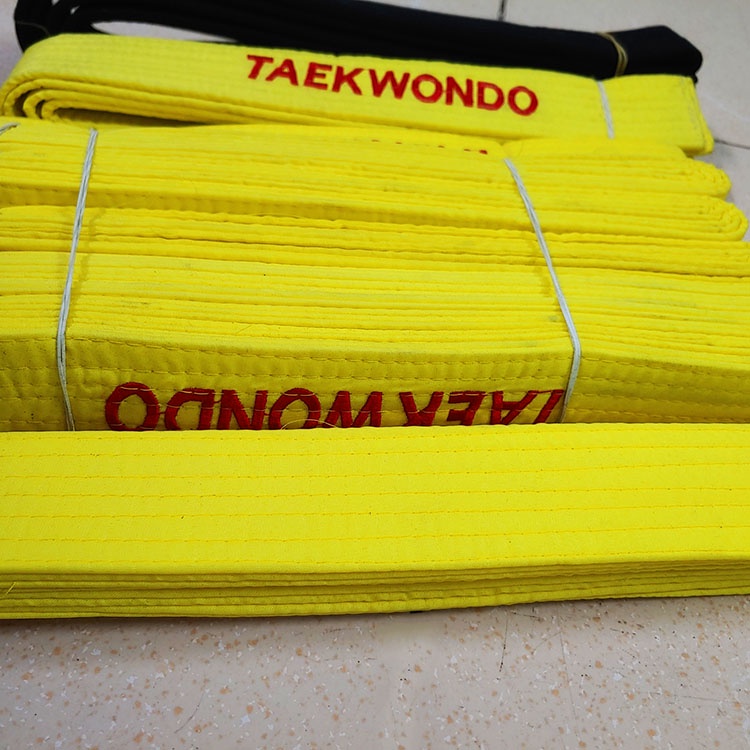 Đai võ phục Taekwondo giá rẻ chuyên dùng cho võ thuật phong trào + nghiệp dư