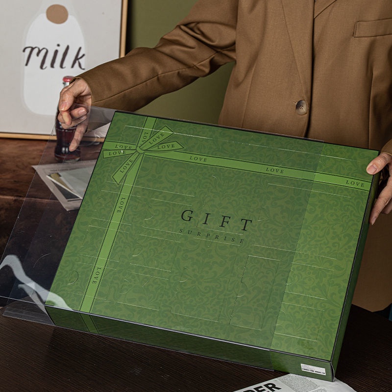 Hộp Quà Tặng 61 Ngày Cao Cấp Sáng Tạo Cho Bé