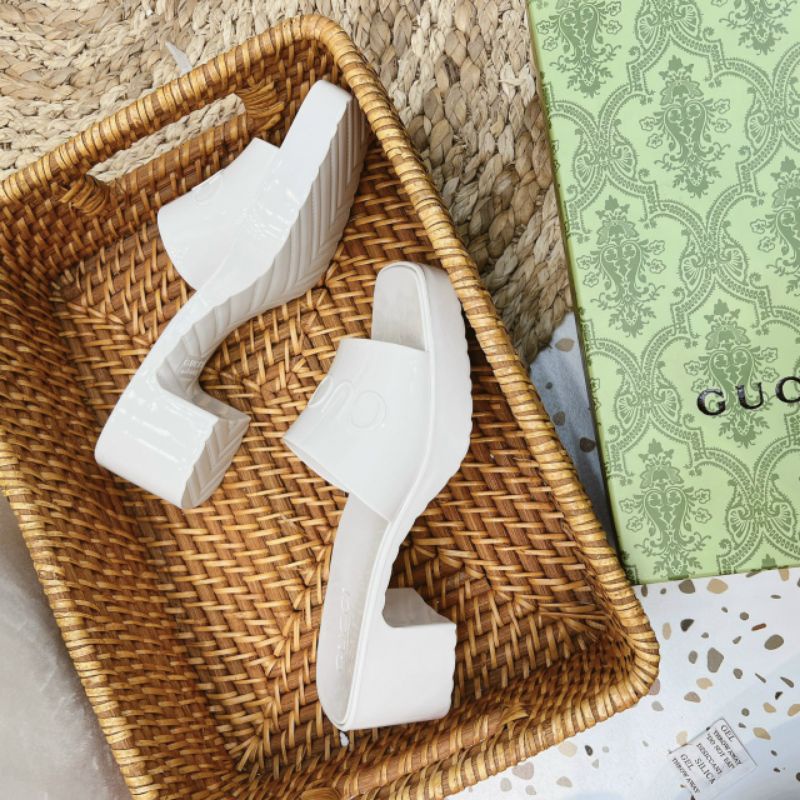 guốc gucci nhựa thơm