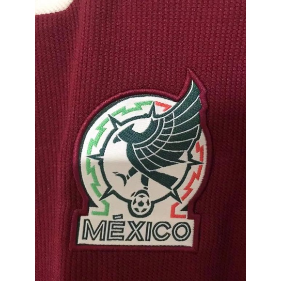 Áo Bóng Đá Màu Đỏ Phong Cách Mexico 2022