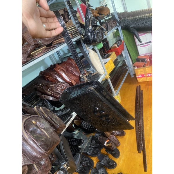 Túi đứng cầm tay, túi cặp da cá sấu