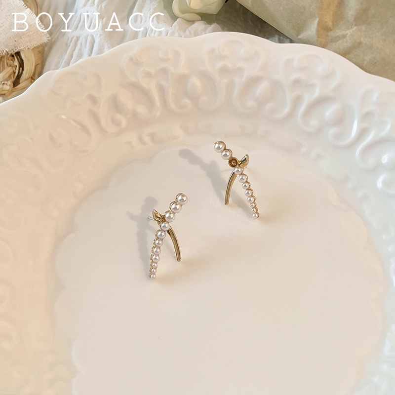 Đôi Bông Tai Hình Hoa Đính Ngọc Trai Thời Trang Cho Nữ