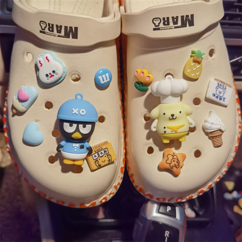 [Deco] Giày Crocs Nút Bấm Hình Mario (5 Kiểu) DIY Đáng Yêu Bằng Nhựa Resin