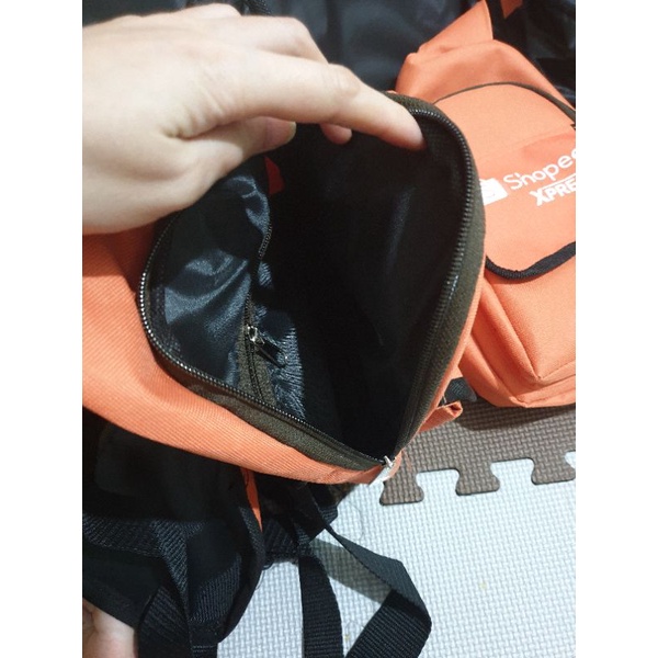 Túi đeo chéo Shopee Xpress