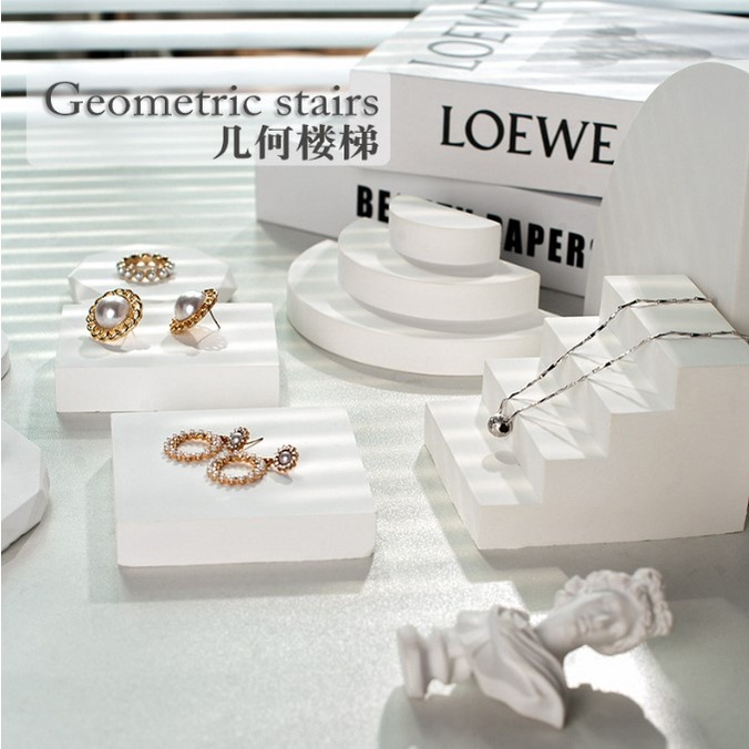 TRẮNG TINH_SẮC NÉT TRỤ TRẮNG THẠCH CAO DECOR. MÔ HÌNH LƯỢN SÓNG / KHAY DĨA đựng trang sức trang trí chụp ảnh