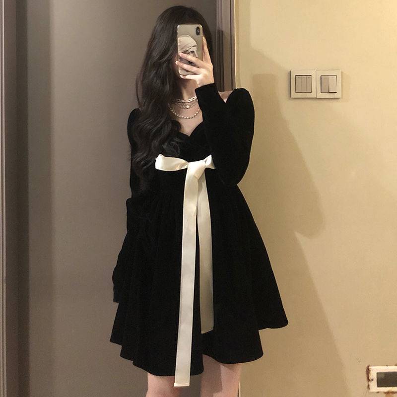 Váy babydoll Đầm Nhung Đen Đính Nơ Phong Cách Pháp Thời Trang Thu Đông Cho Nữ