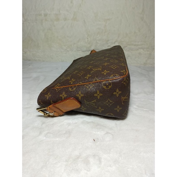 Túi xách si hiệu LV