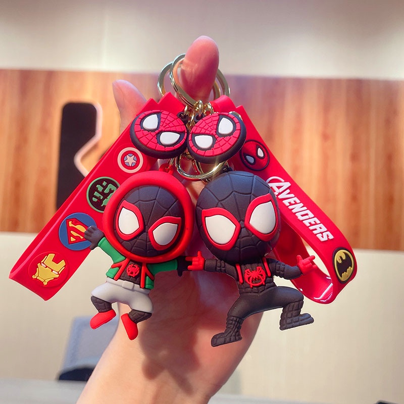 Móc Chìa Khóa Xe Hơi Bằng PVC Hình Người Nhện Marvel