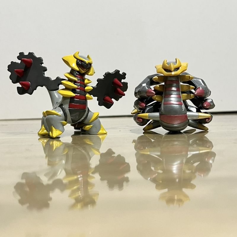 mô hình pokemon giratina