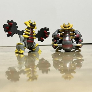 Mô hình pokemon giratina