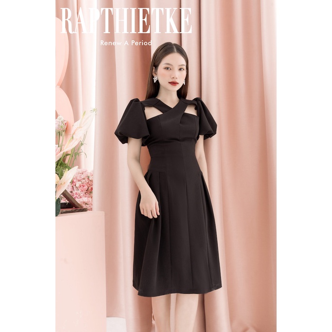 RẬP - Đầm Đen Tay Phồng Cổ Chéo Thân Xếp Ly Hông - LOVER 06