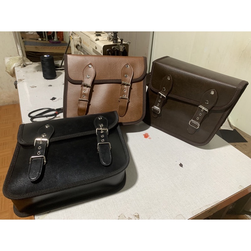 Túi da treo xe máy piaggio, túi treo ze máy classic cao cấp vạt chéo