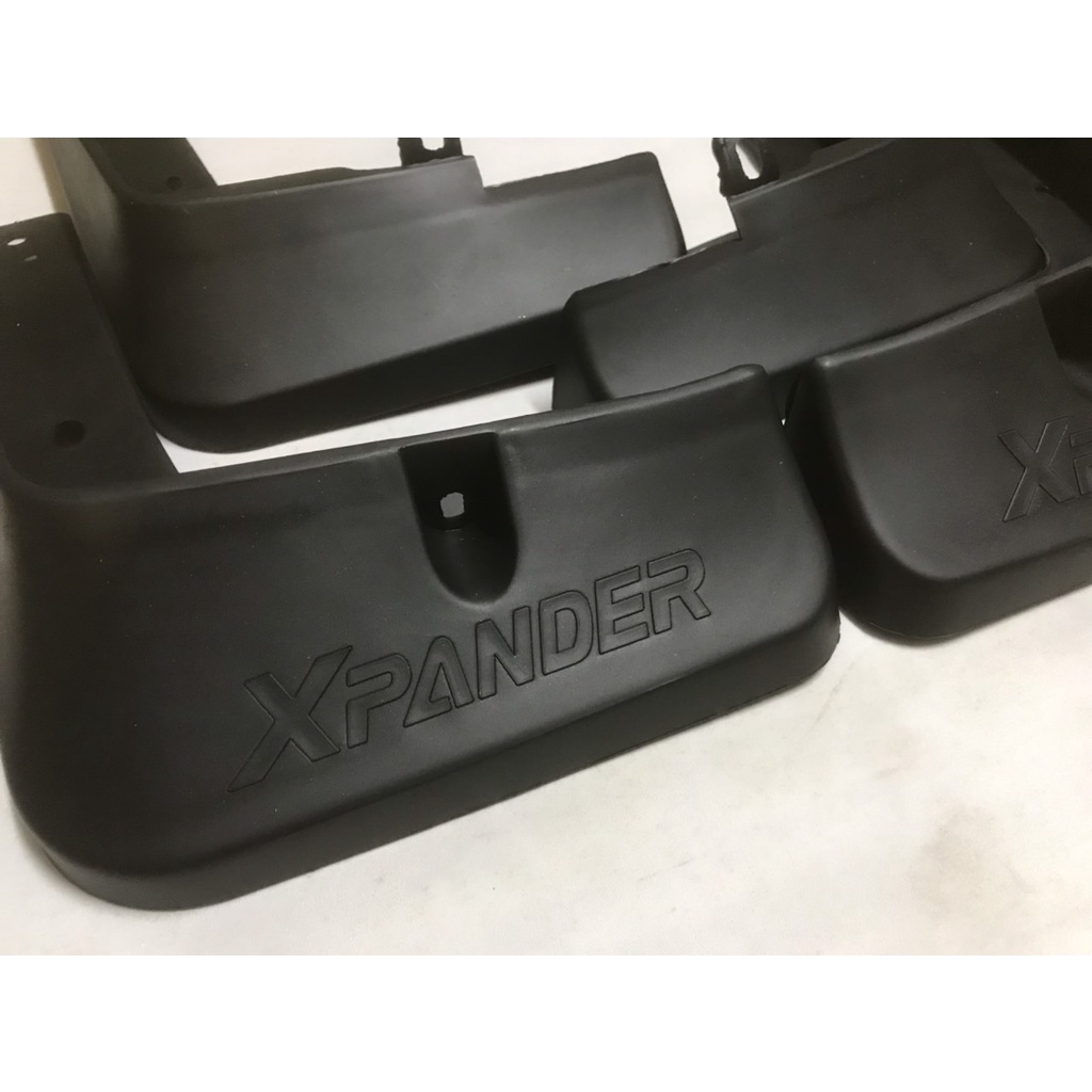 Chắn bùn bánh xe Mitsubishi Xpander 2018 đến 2023