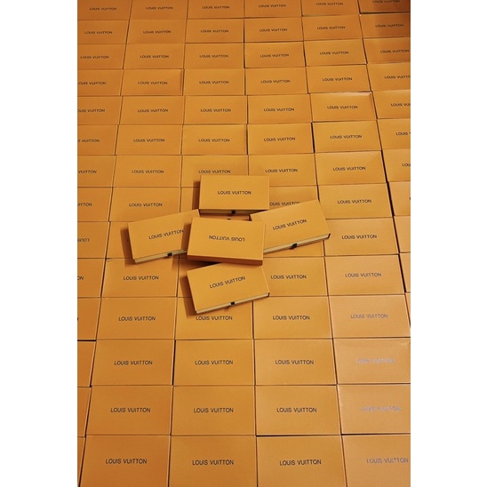 Hộp đựng ví cầm tay LV cao cấp kèm bill hãng đầy đủ