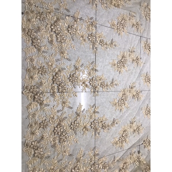 Vải Ren May Váy Cưới, Vải Ren may Áo Dài, Đầm Dạ Hội, Ren Thêu Hoa màu vàng nhạt đính hạt. (tối thiểu 1m, khổ 1.4m)