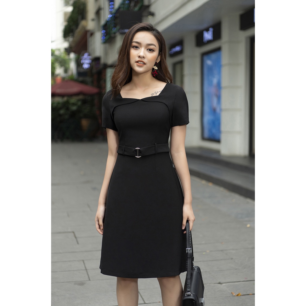 Váy Công Sở Dáng Chữ A Xòe Nhẹ LUPERI Chất Liệu Đũi Xước Hàn Quốc Mềm Mát Không Nhăn Có Co Giãn LFV3131