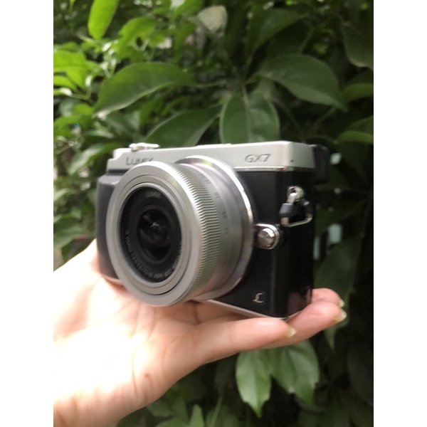 Máy ảnh Panasonic Lumix DMC-GX7 Bạc
