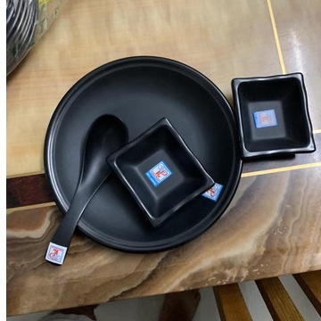 Dĩa tròn nhám đen nhựa Melamine nhiều Size