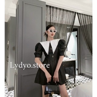 Váy bò cổ nhọn, dáng xoè thiết kế