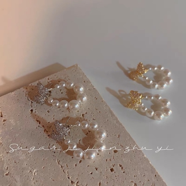 bông tai hình nơ xoắn vòng châu tiểu thư, khuyên tai đính đá và vòng hạt bẹt xinh xắn