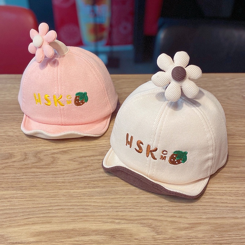 Mũ Lưỡi Trai Thêu Chữ Cho Bé Gắn Hoa