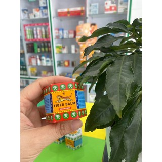 Dầu cù là con cọp TIGER BALM