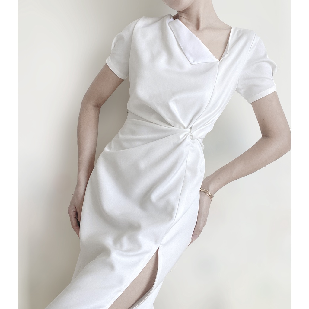 TIỂU DESIGN Đầm xoắn eo xẻ tà dáng ôm suông