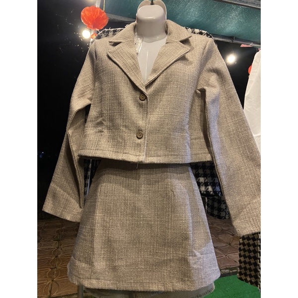 Đầm Cổ Vest chất Dạ Trẻ Trung Thanh Lịch size S-M