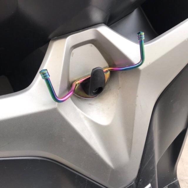 Móc treo đồ xe máy Vario Vision Inox TRẮNG tặng kèm móc chữ U 3 móc tiện lợi gắn được nhiều loại xe máy