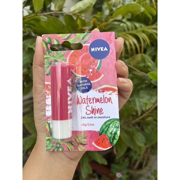 Son dưỡng chuyên sâu Nivea Lip Watermelon Shine Limited Edition 4.8g.hương dưa hấu