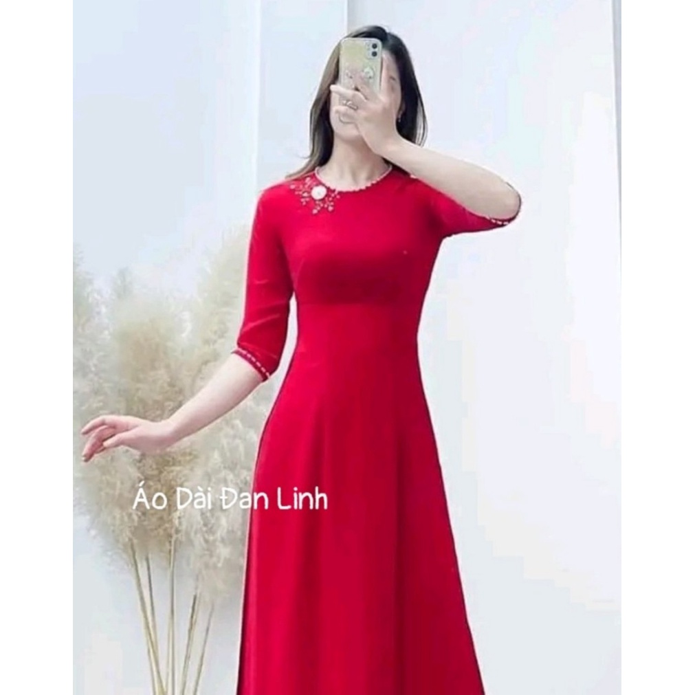 Áo dài đính ngọc trẻ trung, có sẵn 2 màu đỏ và vàng - Áo Dài Đan Linh