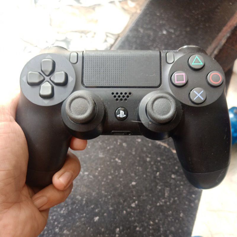 Tay cầm máy PS4