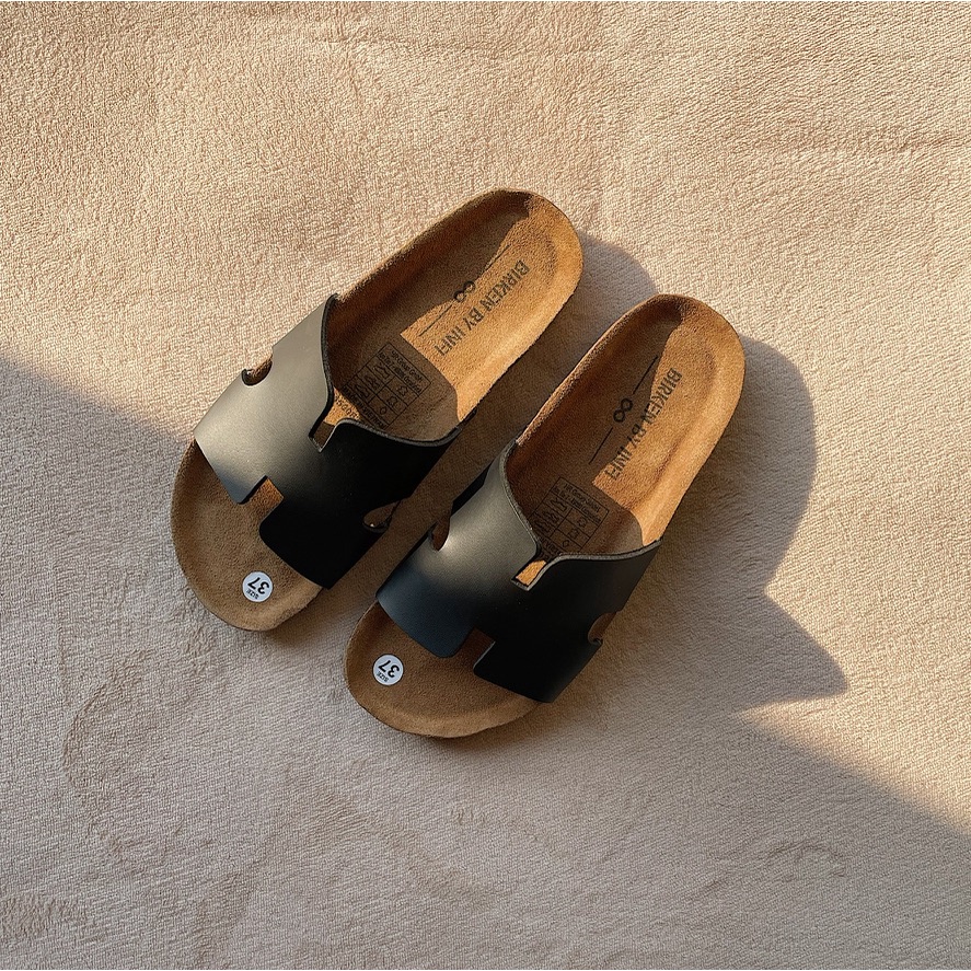 DÉP DA PU QUAI CHỮ H UNISEX