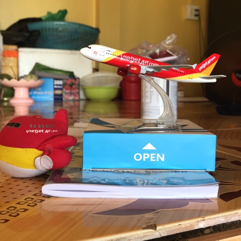 mô hình máy bay Vietjet hàng chính hãng tỉ lệ 1/400