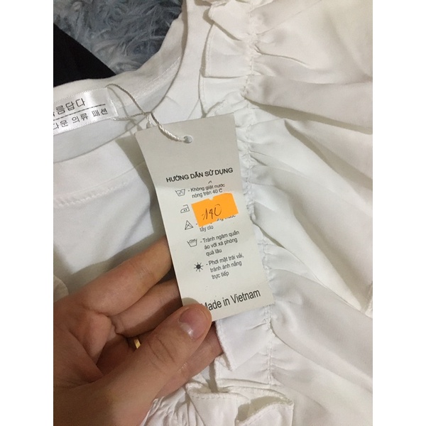 Xả áo phông kiểu bèo freesize.