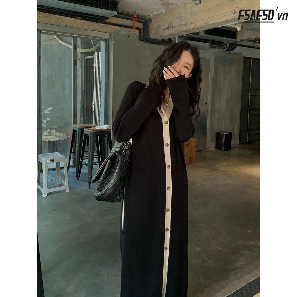 Đầm Dệt Kim Dáng Dài Cổ Chữ v Màu Đen Tương Phản